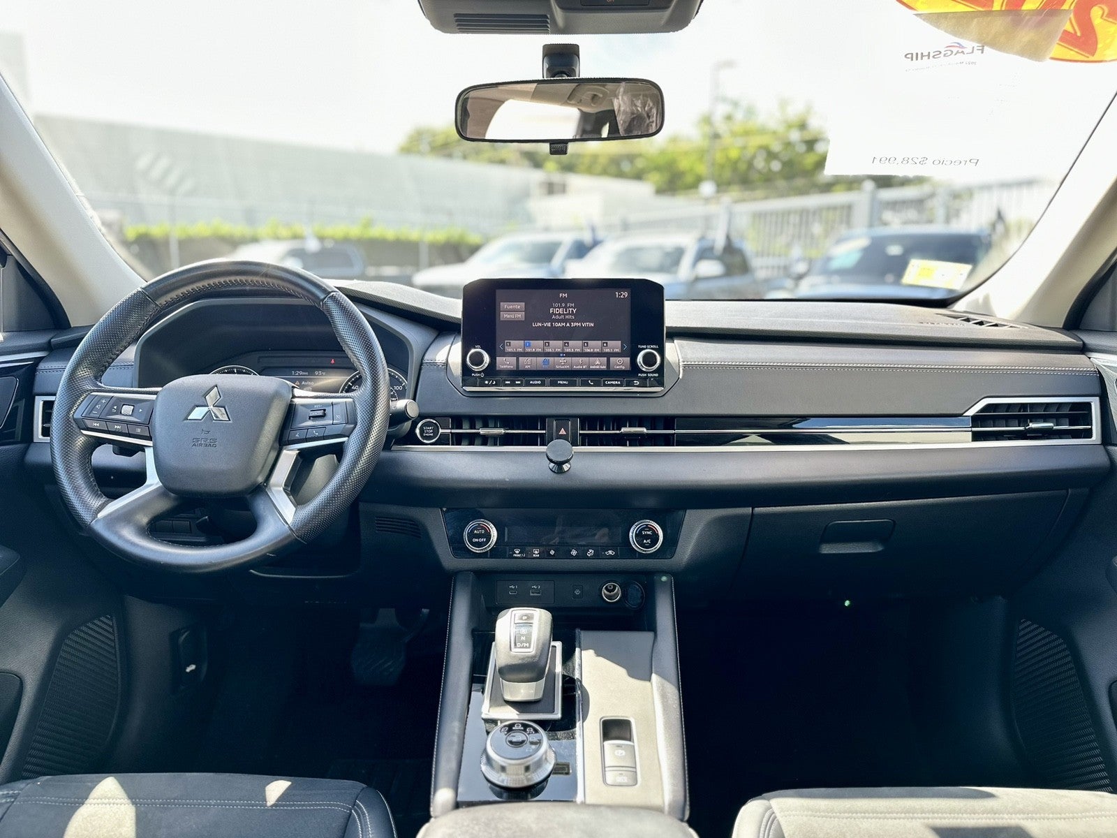 2022 Mitsubishi Outlander SE